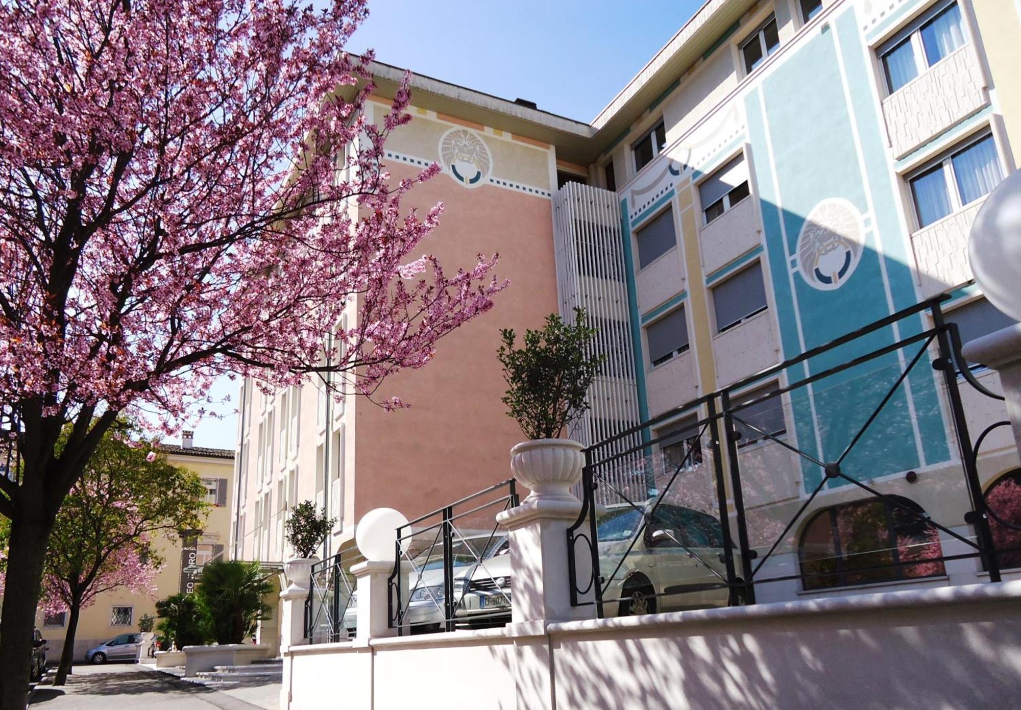 Hotel Leon d'Oro Rovereto  Esterno foto