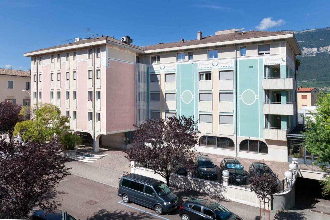 Hotel Leon d'Oro Rovereto  Esterno foto